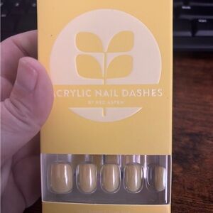 Yellow Acrylic Nail Dashes